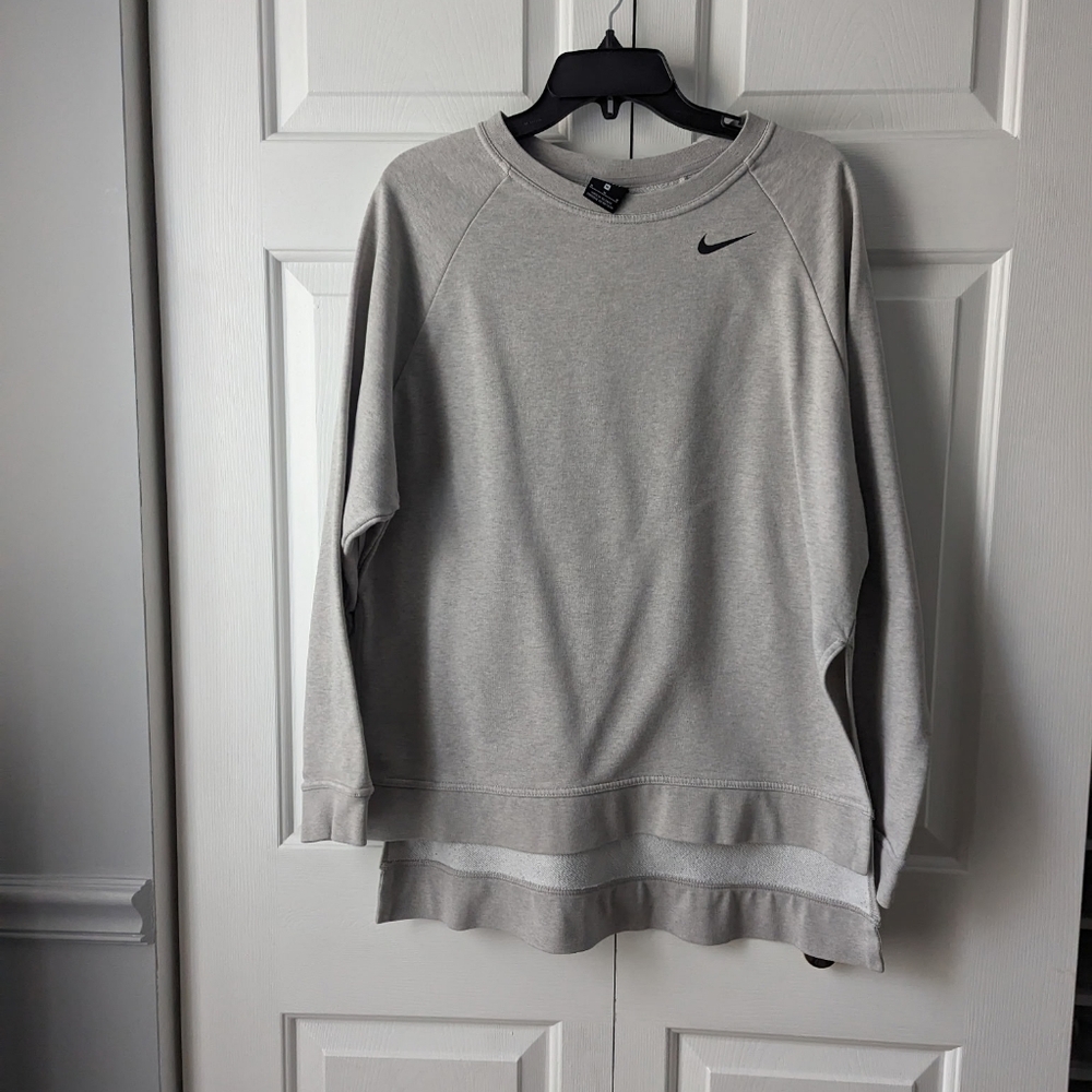 Gray NIKE DRI FIT Crewneck Sweatshirt Exaggerated Split Hem